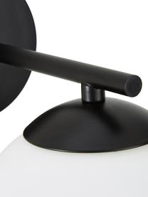 Wandleuchte Atlanta aus Opalglas, Lampenschirm: Glas, Gestell: Metall, pulverbeschichtet, Weiß, Schwarz, Ø 15 x H 22 cm