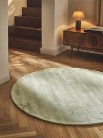 Ručne tkaný koberec z viskózy Jane, Šalviovozelená, Ø 150 cm (veľkosť M)