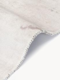 Kurzflor-Teppich Aviva, 100  % Polyester, GRS-zertifiziert

Das in diesem Produkt verwendete Material ist schadstoffgeprüft und zertifiziert nach STANDARD 100 by OEKO-TEX® , HOHENSTEIN HTTI, 21.HIN.71270., Beigetöne, B 160 x L 230 cm (Größe M)