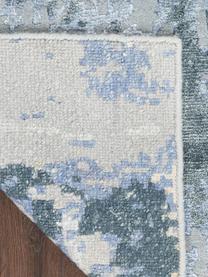 Alfombra corredor artesanal de viscosa Silk Shadows, 75% viscosa, 25% lana de Nueva Zelanda, Tonos azules y grises, An 70 x Al 250 cm