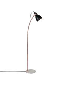 Leeslamp Denver met betonnen voet, Lampenkap: bekleed ijzer, Frame: ijzer, verkoperd, Lampvoet: beton, Lampenkap: zwart. Stang: koperkleurig. Lampvoet: cementkleurig, 37 x 145 cm