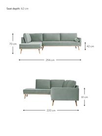 Sofa narożna z aksamitu z nogami z drewna dębowego Saint (4-osobowa), Tapicerka: aksamit (poliester) Dzięk, Szałwiowozielona tkanina, S 294 x G 220 cm