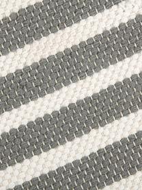 Gestreifter Badvorleger Stripes & Structure mit Fransenabschluss, 100% Baumwolle, Grau, gebrochenes Weiß, B 60 x L 100 cm