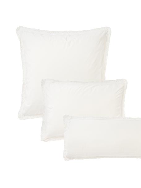 Baumwoll-Kopfkissenbezug Adoria mit Rüschen, 100 % Baumwolle

Bettwäsche aus Baumwolle fühlt sich auf der Haut angenehm weich an, nimmt Feuchtigkeit gut auf und eignet sich für Allergiker.

Durch die Stückfärbung wird der Stoff weich und geschmeidig im Griff, was diese Bettwäsche besonders charmant macht.

Das in diesem Produkt verwendete Material ist schadstoffgeprüft und zertifiziert nach STANDARD 100 by OEKO-TEX®, 137, CITEVE., Weiss, B 40 x L 80 cm
