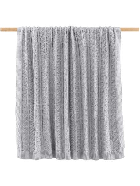 Coperta a maglia color grigio chiaro con motivo a trecce Caleb, 100% cotone, Grigio chiaro, Larg. 130 x Lung. 170 cm