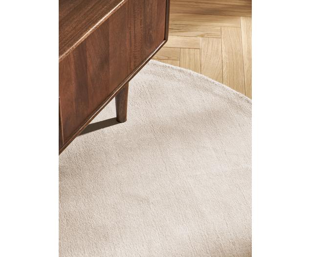 Round viscose rug Jane, handwoven, 100% viscose, light beige, Ø 115 cm (size S)