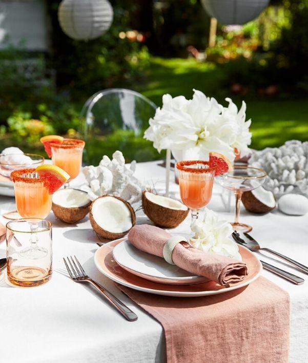tavola-estiva-in-giardino