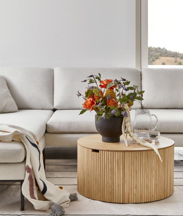 Muebles y decoración en circulos