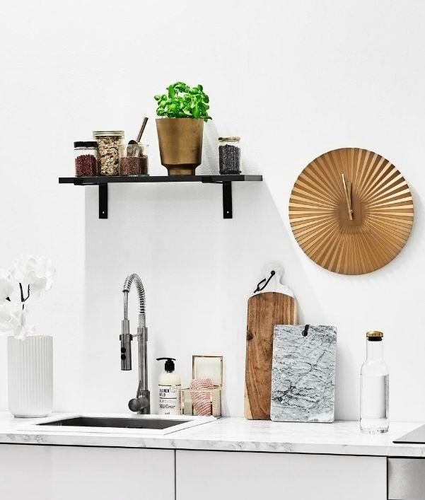 horloge-murale-design-doree