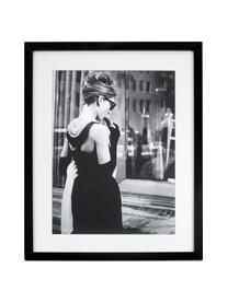 Impression numérique encadrée Breakfast at Tiffany's, Image : noir, blanc Cadre : noir, larg. 33 x haut. 43 cm