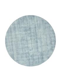 Alfombra redonda artesanal de viscosa Jane, Parte superior: 100% viscosa, Reverso: 100% algodón El material , Azul hielo, Ø 150 cm (Tamaño M)