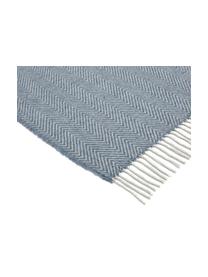 Wollen plaid Aubrey met visgraatpatroon, 80% merinowol, 20% nylon, Blauw, 140 x 186 cm