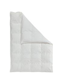 Housse de couette coton brodé blanc Elaine, 100 % coton
Densité du fil 140 fils au pouce carré, qualité standard

Le linge en coton procure une agréable sensation de douceur sur la peau, absorbe bien l'humidité et convient aux personnes allergiques, Blanc, larg. 140 x long. 200 cm