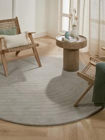 Kulatý ručně všívaný vlněný koberec Mason, Světle šedá, Ø 150 cm (velikost M)