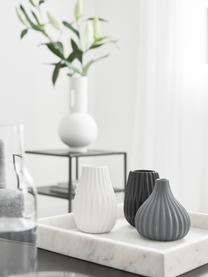 Kleines Vasen-Set Wilma aus Steingut, 3-tlg., Steingut, Grau, Schwarz, Weiß, Set mit verschiedenen Größen