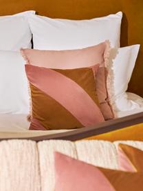 Samt-Kissenhülle Lenia von Ines de Cominges, 100 % Polyestersamt

Das in diesem Produkt verwendete Material ist schadstoffgeprüft und zertifiziert nach STANDARD 100 by OEKO-TEX® 21.HCN.72514 HOHENSTEIN HTTI., Altrosa, Karamellbraun, B 45 x L 45 cm