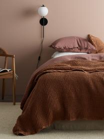 Waffelpiqué-Tagesdecke Lois aus Baumwolle in Braun, 100 % Baumwolle, Braun, B 180 x L 260 cm (für Betten bis 140 x 200 cm)
