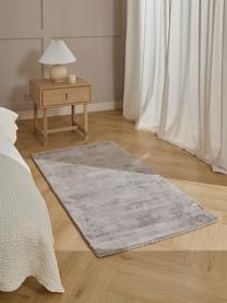 Ręcznie tkany dywan z wiskozy Jane, Taupe, S 400 x D 500 cm (Rozmiar XXL)