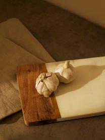 Deska do krojenia z marmuru Luxory Kitchen, Marmur, drewno akacjowe, mosiądz, Biały, marmurowy, drewno akacjowe, odcienie złotego, D 37 x S 17 cm