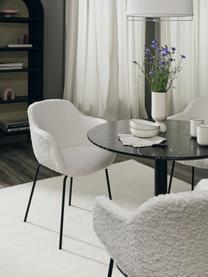 Chaise avec assise étroite en tissu peluche Fiji, Tissu bouclé blanc crème, larg. 58 x prof. 56 cm