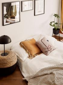 Poszewka na poduszkę grubo haftowana z bawełny organicznej Faces, 100% bawełna organiczna, Blady różowy, ciemny czerwony, niebieski, S 45 x D 45 cm