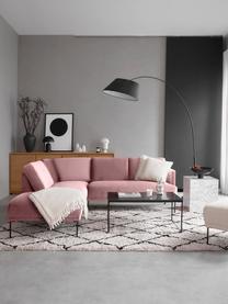 Divano angolare in velluto con piedini in metallo Fluente, Rivestimento: velluto (copertura in pol, Struttura: legno di pino massiccio, , Piedini: metallo verniciato a polv, Velluto rosa, Larg. 221 x Prof. 200 cm, chaise longue a sinistra