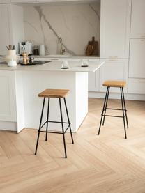 Barkruk Barni, Zitvlak: geolied eikenhout, Frame: gepoedercoat staal, Zwart, eikenhoutkleurig, B 30 x H 70 cm