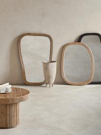 Handgemachter Anlehnspiegel Organic mit Rattanrahmen, Rahmen: Rattan, Spiegelfläche: Spiegelglas, Helles Holz, B 61 x H 120 cm
