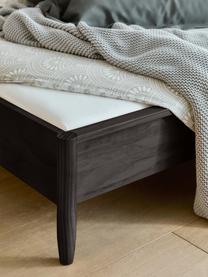 Łóżko z litego drewna sosnowego Windsor, Lite drewno sosnowe z certyfikatem FSC, Drewno sosnowe, czarny, S 180 x D 200 cm