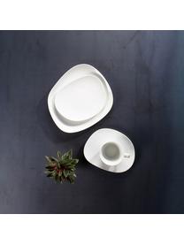 Porzellan-Untertasse Organic mit organischem Rand, Hartporzellan, Weiß, L 18 x B 16 cm