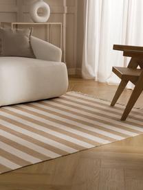 Ručně tkaný pruhovaný bavlněný koberec Blocker, 100 % bavlna, s certifikací GRS, Krémově bílá, béžová, Š 70 cm, D 140 cm (velikost XS)