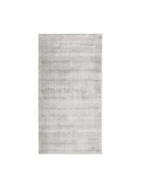 Handgeweven viscose vloerkleed Jane, Onderzijde: 100% katoen Het in dit pr, Greige, B 120 x L 180 cm (maat S)