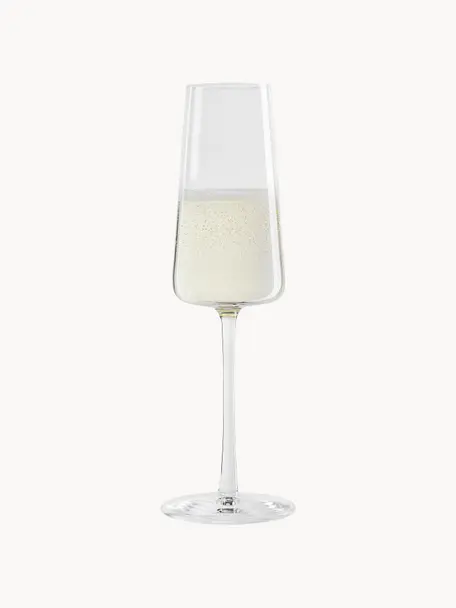 Kristallen champagneglazen Power in kegelvorm, 6 stuks, Kristalglas

Breng de glamour van kristalglas naar je eettafel! Het glas is uitzonderlijk transparant en zwaar, waardoor het waardevol aanvoelt en er tegelijkertijd goed uitziet. Bovendien maken de filigraansnedes van elk stuk een bijzonder it-stuk dat zowel praktisch als mooi is., Transparant, Ø 7 x H 23 cm, 240 ml