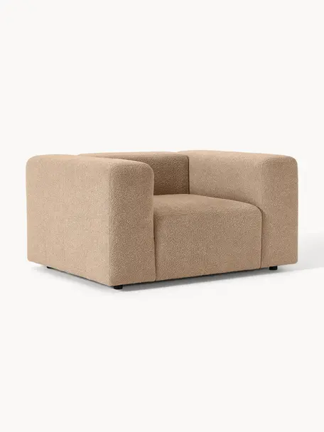 Sillón bouclé Lena, Tapizado: tejido (88% poliéster, 12, Estructura: madera de pino, contracha, Patas: plástico, Bouclé marrón claro, An 134 x F 106 cm