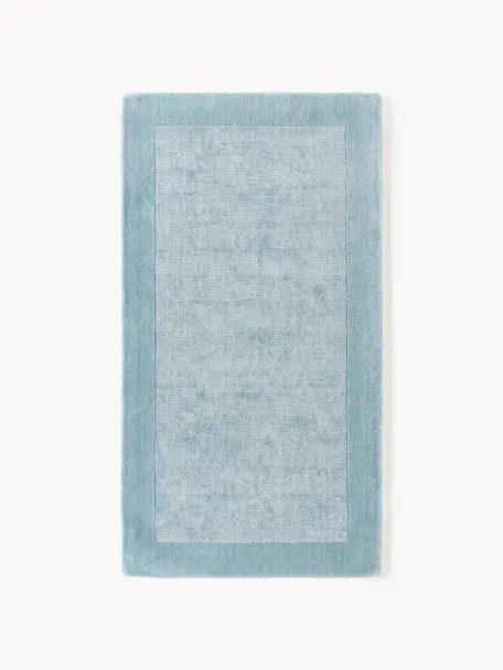 Koberec s nízkým vlasem Kari, 100 % polyester, certifikace GRS, Odstíny modré, Š 80 cm, D 150 cm (velikost XS)