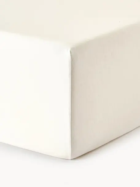 Elastická plachta na  kontinentálnu posteľ Lara, 95 % bavlna, 5 % elastan
Hustota vlákna 160 TC, kvalita štandard

Posteľná bielizeň z bavlny je príjemná na dotyk, dobre absorbuje vlhkosť a je vhodná pre alergikov

Materiál použitý v tomto produkte bol testovaný na škodlivé látky a certifikovaný podľa STANDARD 100 by OEKO-TEX®, 4854CIT, CITEVE, Krémovobiela, Š 90 x D 200 cm, V 35 cm