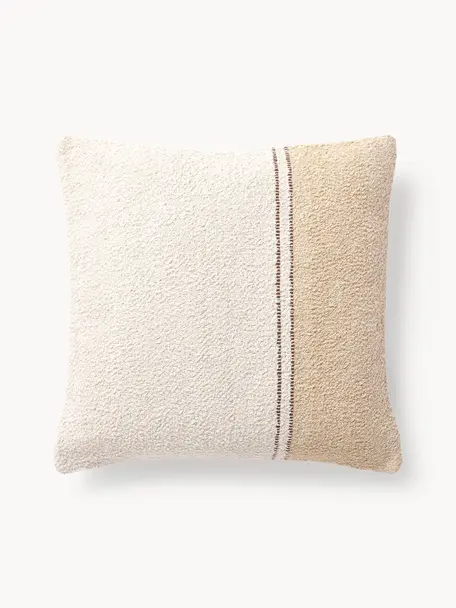 Housse de coussin en bouclette Lago, En tissu bouclette (100 % coton)

La bouclette est une matière qui se caractérise par sa texture aux courbes irrégulières. La surface caractéristique est créée par des boucles tissées de fils différents qui confèrent au tissu une structure unique. La structure bouclée a un effet à la fois isolant et moelleux, ce qui rend le tissu particulièrement douillet, Tons beiges, brun, larg. 50 x long. 50 cm