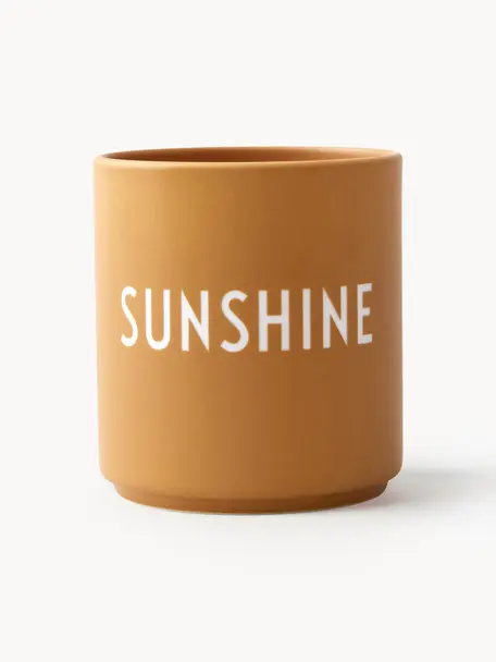 Design Becher Favourite SUNSHINE mit Schriftzug, Fine Bone China (Porzellan)
Fine Bone China ist ein Weichporzellan, das sich besonders durch seinen strahlenden, durchscheinenden Glanz auszeichnet., Ocker (Sunshine), Ø 8 x H 9 cm, 250 ml