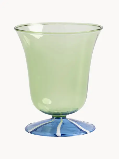 Verres à eau faits main en verre borosilicaté Eve, 2 pièces, Verre borosilicate

Découvrez la polyvalence du verre borosilicaté pour votre maison ! Ce matériau de haute qualité, fiable et robuste, se distingue par une résistance exceptionnelle à la chaleur, ce qui le rend idéal pour votre thé ou café chaud. Par rapport au verre traditionnel, le verre borosilicaté est plus résistant aux fissures et aux bris, en faisant un compagnon sûr pour votre intérieur, Vert clair, bleu transparent, Ø 9 x haut. 10 cm, 200 ml