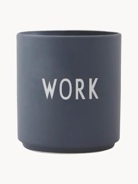 Dizajnový hrnček s nápisom Favourite WORK, Čínsky porcelán
Mäkký porcelán, ktorý sa vyznačuje predovšetkým žiarivým, priehľadným leskom, Sivá (Work), Ø 8 x V 9 cm, 250 ml