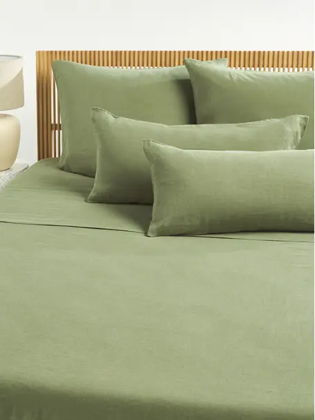 Sábana encimera de lino lavado Airy, 100% lino con certificado European Flax
Densidad de hilo 110 TC, calidad estándar

El lino es una fibra natural que se caracteriza por su transpirabilidad, durabilidad y suavidad. El lino es un material refrescante, absorbe la humedad intercambiándola con el ambiente, por lo que es ideal para temperaturas altas.

El material utilizado en este producto ha sido probado contra sustancias nocivas y está certificado según STANDARD 100 por OEKO-TEX®, 137, CITEVE., Verde oliva, Cama 150/160 (An 240 x L 280 cm)