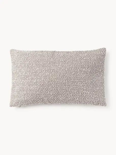 Housse de coussin 30x50 en tissu bouclé Bellamie, Tissu bouclé (95 % polyester, 5 % polyacrylique)

Le bouclé est un matériau qui se caractérise par sa structure incurvée irrégulière. La surface caractéristique est créée par des boucles tissées de fils de différents types, qui confèrent au tissu une structure unique. La structure bouclée a un effet à la fois isolant et moelleux, ce qui rend le tissu particulièrement douillet, Tissu bouclé grège, larg. 30 x long. 50 cm