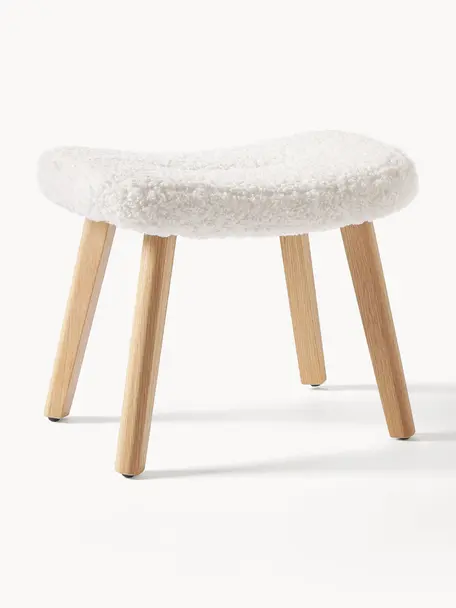 Tabouret en tissu bouclé avec pieds en bois Wing, Peluche blanc, bois de bouleau, larg. 50 x haut. 41 cm