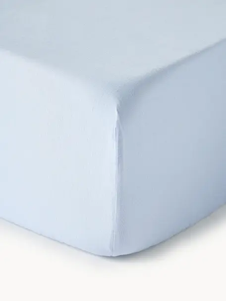 Boxspring-Spannbettlaken Airy, gewaschenes Leinen, 100 % Leinen
Fadendichte 155 TC, Standard Qualität

Leinen ist eine Naturfaser, welche sich durch Atmungsaktivität, Strapazierfähigkeit und Weichheit auszeichnet. Leinen ist ein kühlendes und absorbierendes Material, das Feuchtigkeit schnell aufnimmt und abgibt, wodurch es ideal für warme Temperaturen geeignet ist.

Das in diesem Produkt verwendete Material ist schadstoffgeprüft und zertifiziert nach STANDARD 100 by OEKO-TEX®, 6760CIT, CITEVE., Hellblau, B 90 x L 200 cm, H 35 cm