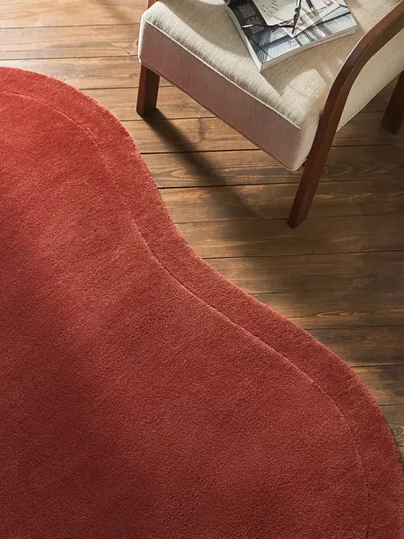 Tapis en laine de forme organique, tufté main Kadey, 100 % laine, certifiée RWS

Les tapis en laine peuvent perdre des fibres lors des premières semaines et des peluches peuvent se former, ce phénomène est naturel et diminue à mesure de votre usage et du temps, Terracotta, larg. 120 x long. 180 cm (taille S)