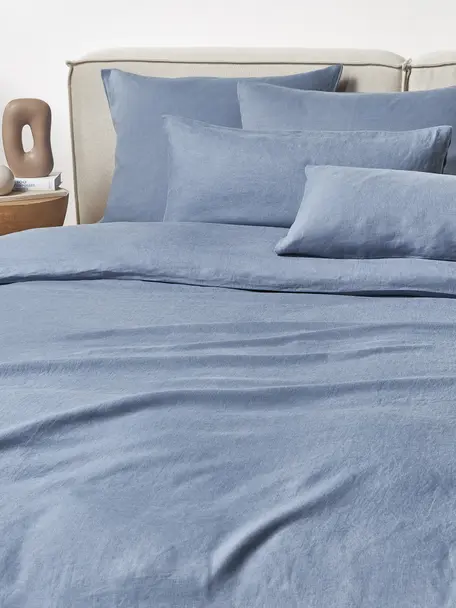 Housse de couette en lin délavé Airy, 100 % pur lin
Densité 110 fils par pouce carré, qualité standard

Le lin est une fibre naturelle qui se caractérise par sa respirabilité, sa résistance et sa douceur. Le lin est un matériau rafraîchissant et absorbant qui absorbe et évacue rapidement l'humidité, ce qui le rend idéal pour les températures chaudes.

Le matériau est certifié STANDARD 100 OEKO-TEX®, 15.HIN.65948, HOHENSTEIN HTTI, Bleu, larg. 200 x long. 200 cm