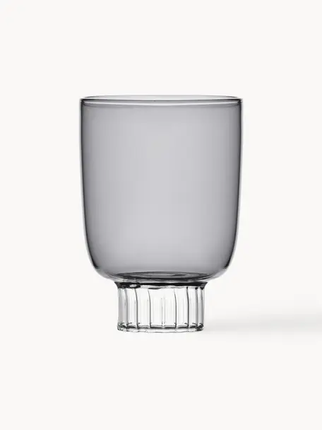 Verre à eau artisanal Liberta, Verre borosilicate

Découvrez la polyvalence du verre borosilicaté pour votre maison ! Ce matériau de haute qualité, fiable et robuste, se distingue par une résistance exceptionnelle à la chaleur, ce qui le rend idéal pour votre thé ou café chaud. Par rapport au verre traditionnel, le verre borosilicaté est plus résistant aux fissures et aux bris, en faisant un compagnon sûr pour votre intérieur, Transparent, gris, Ø 8 x haut. 11 cm, 320 ml