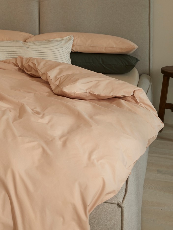 Jednofarebná posteľná bielizeň