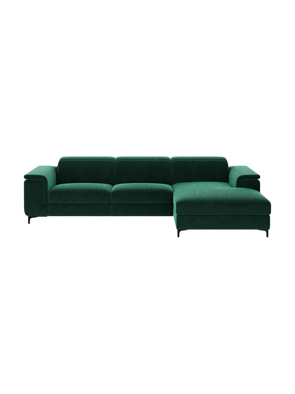 Divano angolare in velluto verde scuro con funzione relax Brito, Rivestimento: 100% velluto di poliester, Sottostruttura: compensato, legno di fagg, Verde scuro, Larg. 300 x Prof. 170 cm