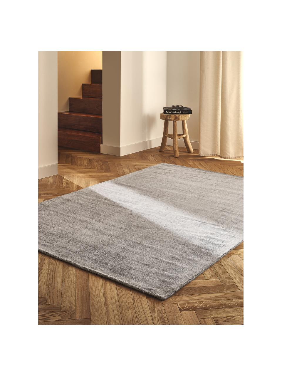 Handgewebter Viskoseteppich Jane, Flor: 100 % Viskose, Taupe, B 200 x L 300 cm (Größe L)